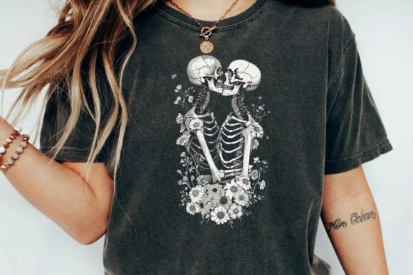 Download Skeleton Lovers Kissing with Wildflowers Vintage Gothic Aesthetic T-Shirt Design Png - Gothic aesthetic Collection